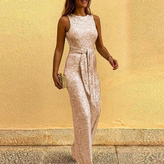 Rosalie Jumpsuit - Straal glamour uit met Rosalie, een opvallende pailletten jumpsuit met een mouwloos ontwerp en ronde halslijn. Perfect voor gala's, avondjes uit of speciale evenementen. Gemaakt van zacht polyester voor comfort en een flatterende pasvorm. Verkrijgbaar in roze, goud, blauw, rood, zilver en zwart, in maten XS-2XL. Laat je stijl schitteren en trek alle aandacht met Rosalie. Bestel nu en maak van elke gelegenheid een onvergetelijke ervaring!